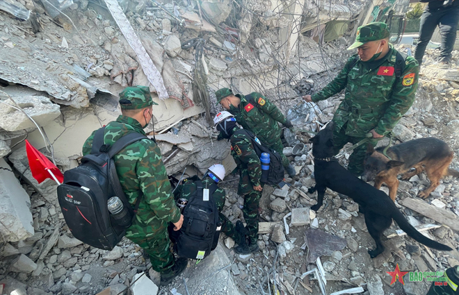Thổ Nhĩ Kỳ đánh giá cao năng lực nghiệp vụ của 2 đoàn cứu nạn, cứu hộ Việt Nam  