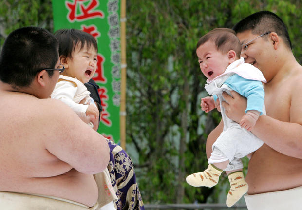 Chính phủ Nhật Bản trở thành 'ông mai bà mối', nỗ lực thúc đẩy tỷ lệ sinh 
