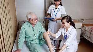 Trung bình mỗi người cao tuổi Việt Nam mắc khoảng 3 bệnh nền