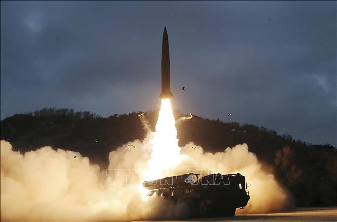 Triều Tiên thực hiện vụ phóng mới từ các hệ thống rocket phóng loạt 