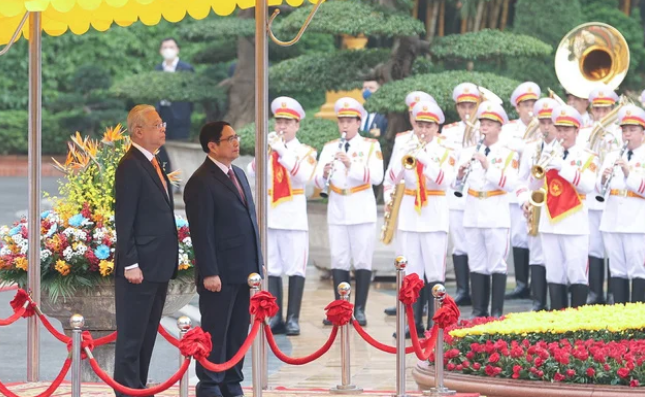 Thủ tướng Phạm Minh Chính hội đàm với thủ tướng Malaysia 