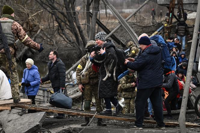 Quân đội Nga kêu gọi các tay súng dân tộc chủ nghĩa Ukraine hạ vũ khí và rời Mariupol 