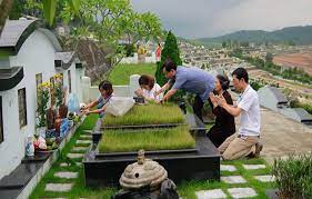 VIDEO: Nét đẹp tục lệ tảo mộ trong tiết Thanh minh của người dân Việt Nam