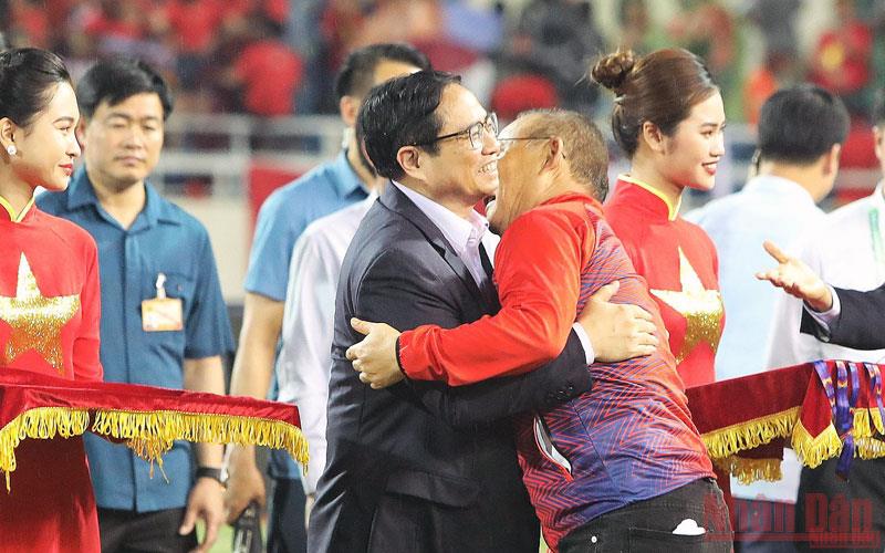 Thủ tướng Phạm Minh Chính chúc mừng Đội tuyển bóng đá nam U23 quốc gia