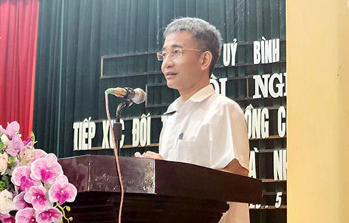 Bí thư Huyện ủy Bình Giang tiếp xúc, đối thoại với nhân dân xã Nhân Quyền
