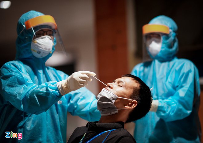 Bệnh nhân nhiễm biến thể phụ BA.5.2 đầu tiên của Hải Dương ở phường Tứ Minh