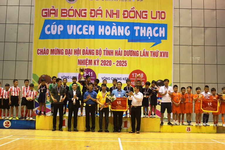 Thanh Miện vô địch Giải bóng đá nhi đồng U10 tỉnh Hải Dương Cúp VICEM Hoàng Thạch năm 2022 