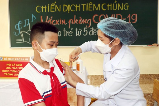 Bộ Y tế: Vaccine Covid-19 không ảnh hưởng lâu dài tới sức khỏe trẻ em 