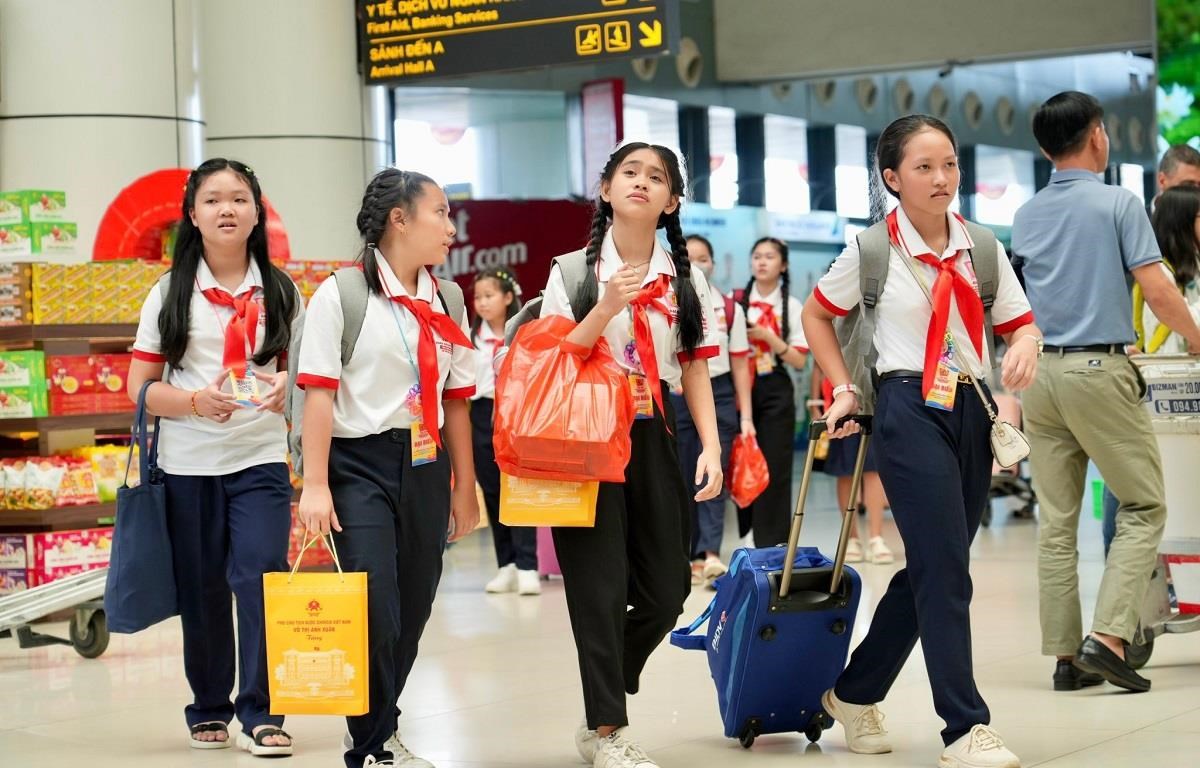 Ngày đầu nghỉ Lễ 2/9: Sân bay Nội Bài đón khoảng 97.000 khách