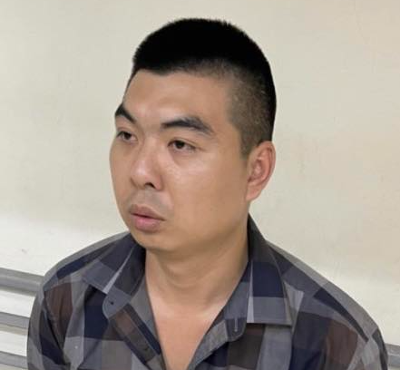 Bắt nghi phạm kề dao vào cổ nhiều phụ nữ, cướp tài sản ở Hà Nội