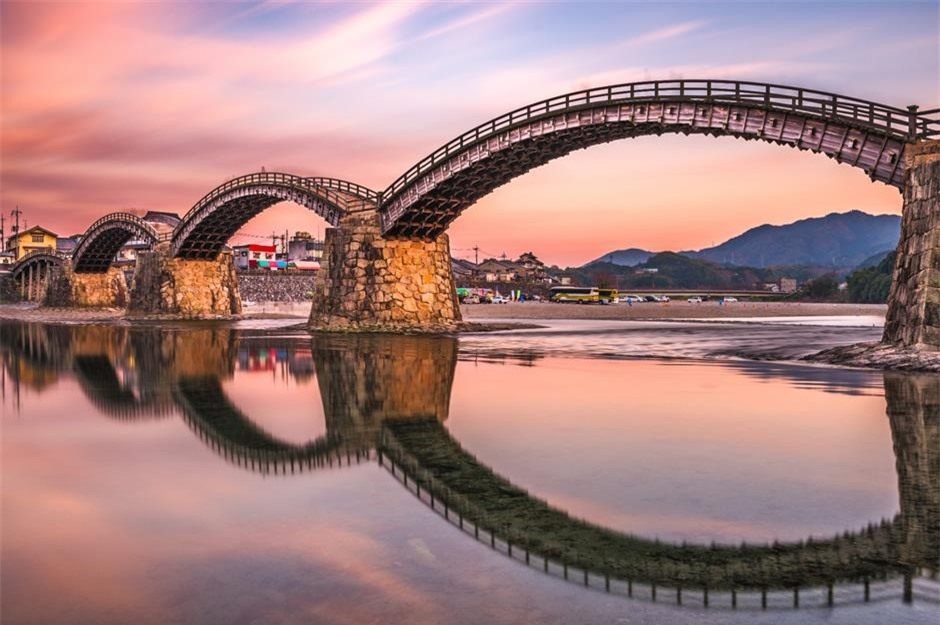 Những cây cầu trăm tuổi có kiến trúc ngoạn mục