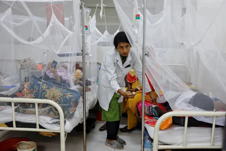 Hơn 1.000 người chết vì sốt xuất huyết bùng phát tại Bangladesh
