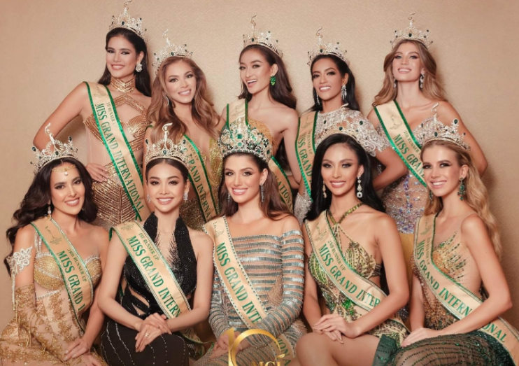 Top 10 Miss Grand 2022: Vương miện của Tân Hoa hậu bị lu mờ giữa cả 'rừng' Tiara của 9 Á hậu 
