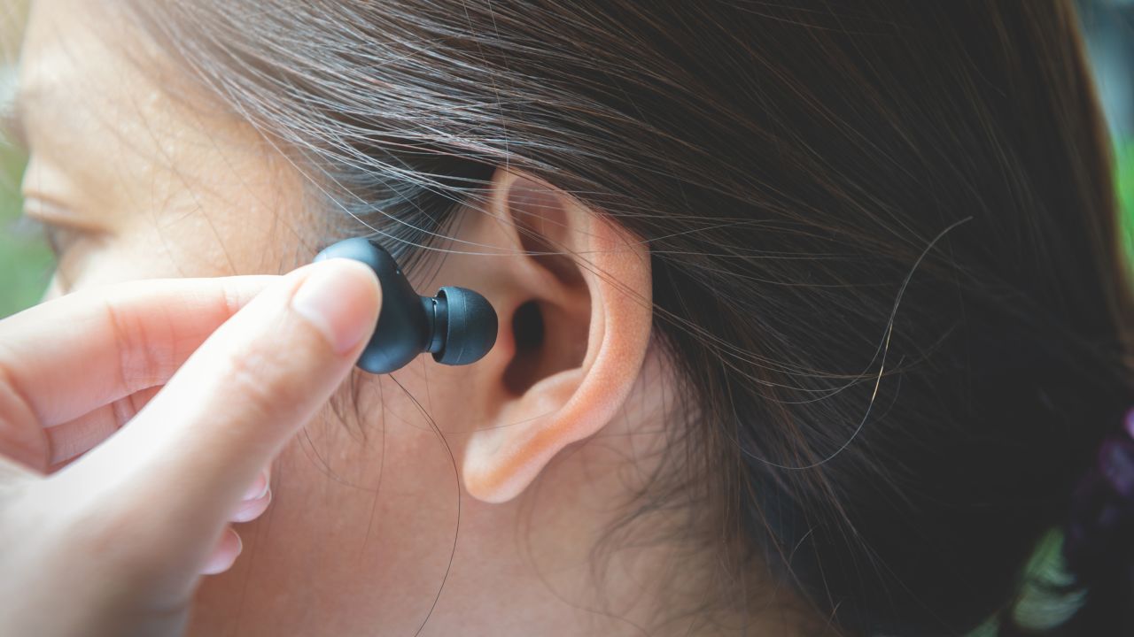 1 tỷ người trẻ tuổi có nguy cơ bị mất thính giác 