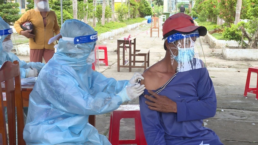 VIDEO: Gần 54% dân số trong tỉnh đã được tiêm vaccine phòng Covid-19