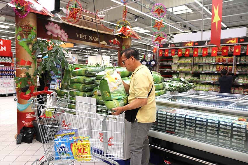 Việt Nam nhập gần 1 triệu tấn gạo: Cần kiểm soát chặt 