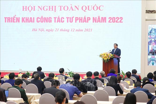 Thủ tướng Phạm Minh Chính: Người dân, doanh nghiệp là trung tâm, chủ thể trong xây dựng và thực thi pháp luật 
