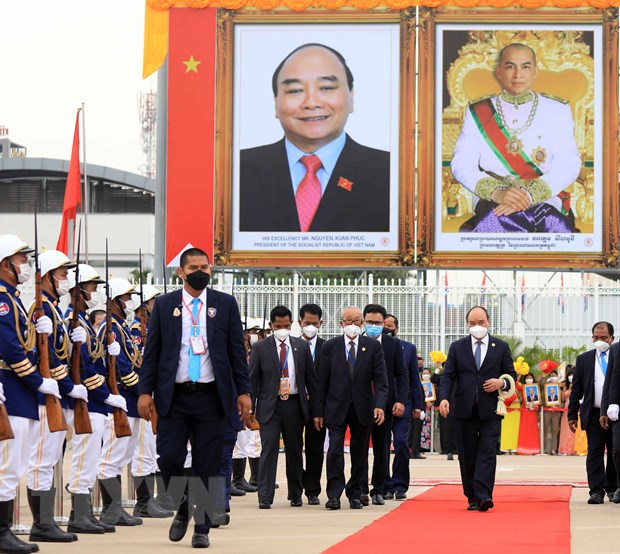 Lễ tiễn Chủ tịch nước Nguyễn Xuân Phúc tại Sân bay Quốc tế Puchentong