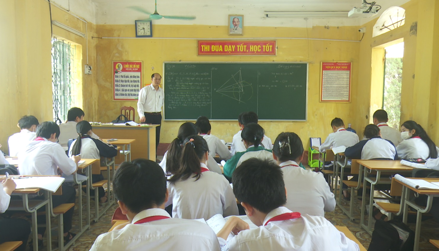 Kinh Môn tập trung giảng dạy và ôn luyện cho học sinh trước kỳ thi lớp 10 THPT